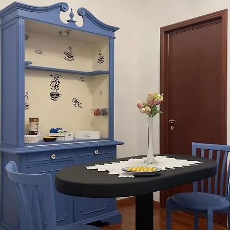 Sol Levante باري